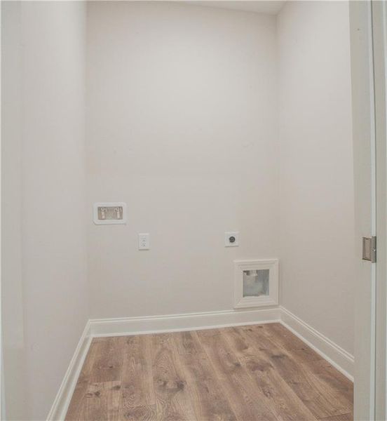 Spacious, unfurnished interior of a new home in , Carrollton (Image 12).