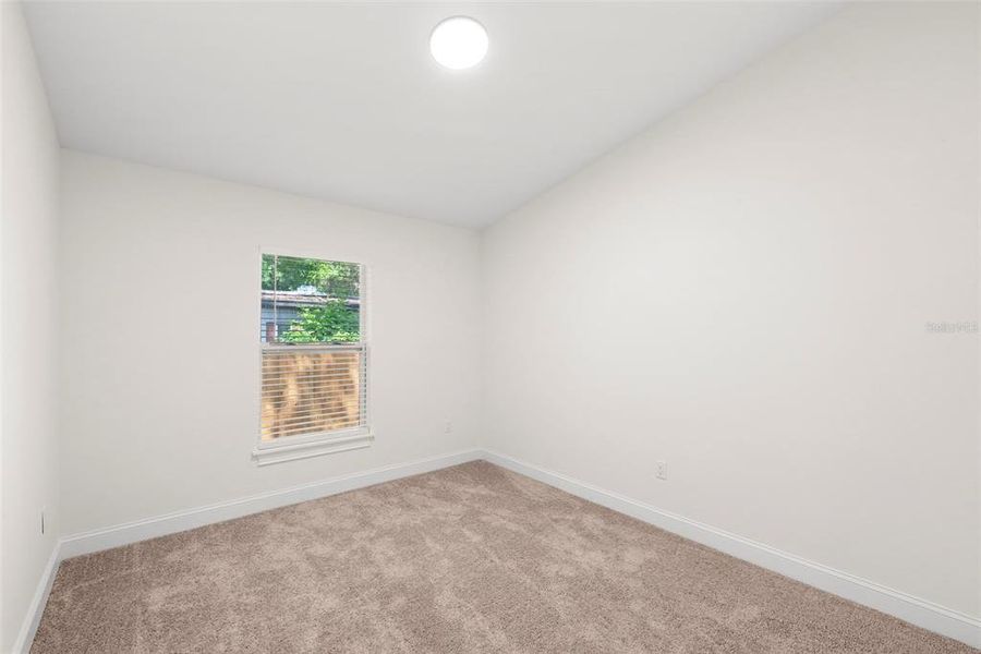 Spacious, unfurnished interior of a new home in , St. Petersburg (Image 31).