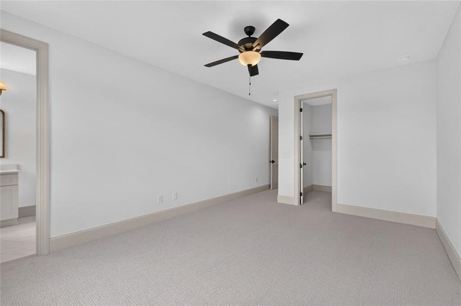 Spacious, unfurnished interior of a new home in , Alpharetta (Image 26). Spacious, unfurnished interior of a new home in , Alpharetta (Image 26).