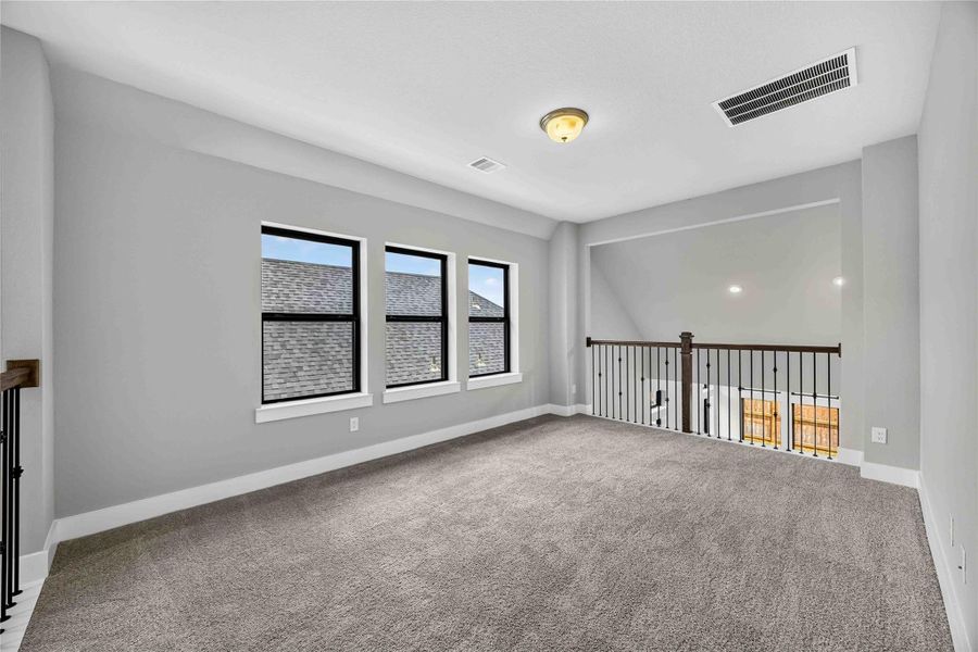 Spacious, unfurnished interior of a new home in Jordan Ranch, Katy (Image 17). Spacious, unfurnished interior of a new home in Jordan Ranch, Katy (Image 17).