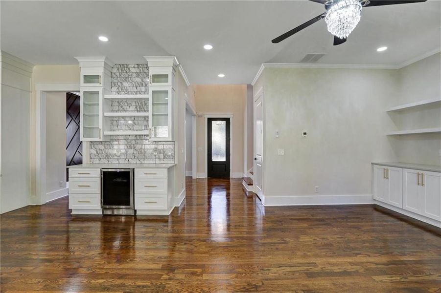 Spacious, unfurnished interior of a new home in , Snellville (Image 36). Spacious, unfurnished interior of a new home in , Snellville (Image 36).