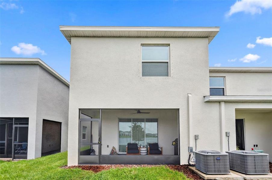 Exterior details and patio area of a home in , Apollo Beach (Image 29).