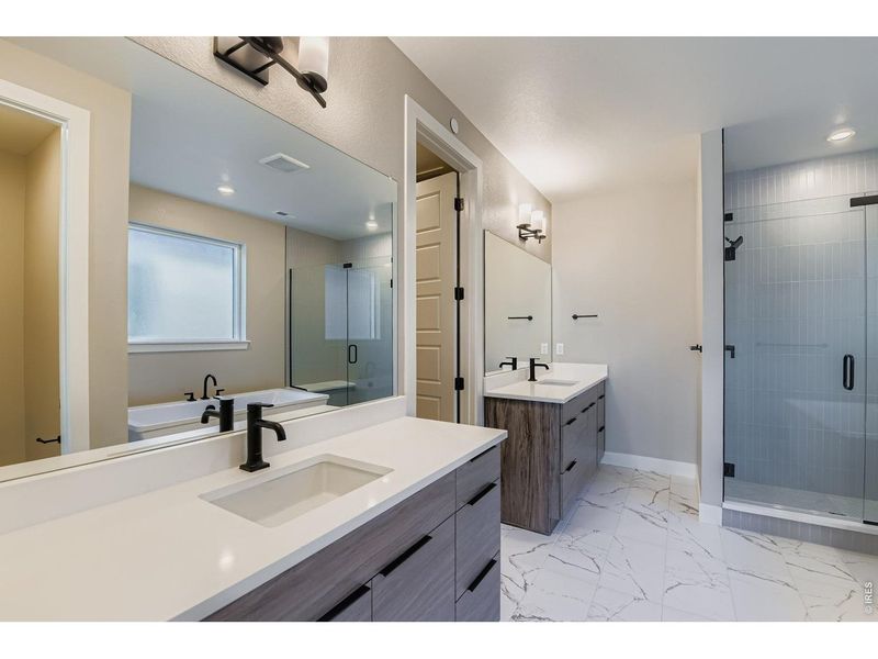 Furnished interior view inside a new home in Baseline, Broomfield (Image 20).