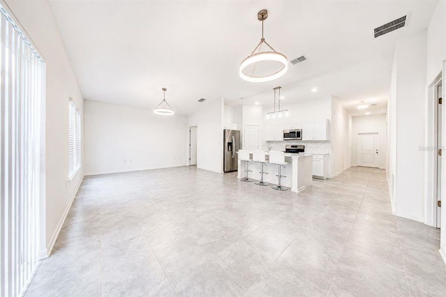 Spacious, unfurnished interior of a new home in Lawson Dunes, Haines City (Image 10). Spacious, unfurnished interior of a new home in Lawson Dunes, Haines City (Image 10).