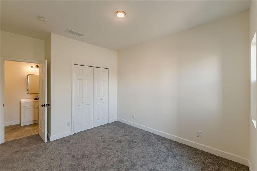 Spacious, unfurnished interior of a new home in , Stone Mountain (Image 42). Spacious, unfurnished interior of a new home in , Stone Mountain (Image 42).