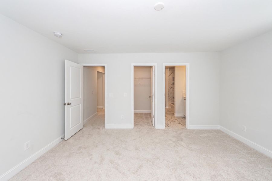 Spacious, unfurnished interior of a new home in Hampton Woods, Summerville (Image 36). Spacious, unfurnished interior of a new home in Hampton Woods, Summerville (Image 36).