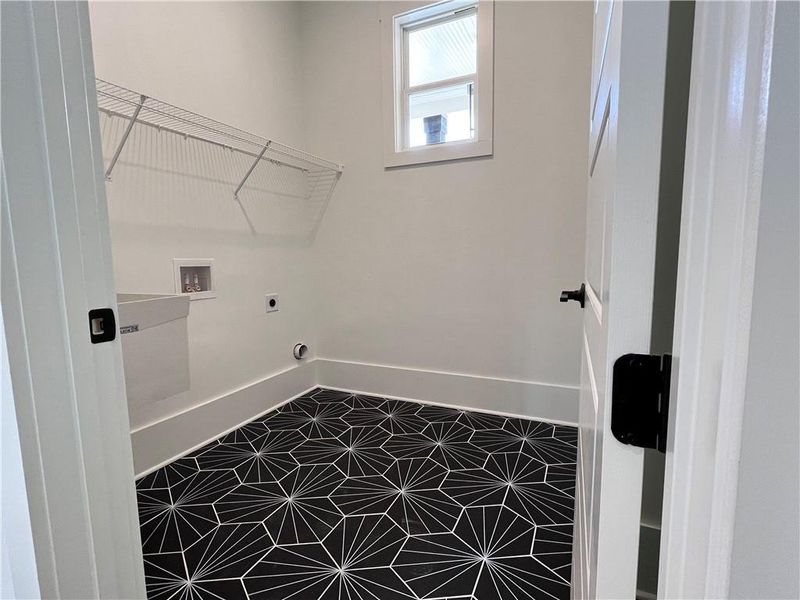 Spacious, unfurnished interior of a new home in , Jefferson (Image 22).