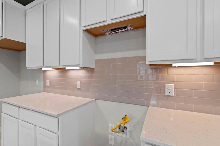 Furnished interior view inside a new home in Briarwood Crossing, Rosenberg (Image 5).