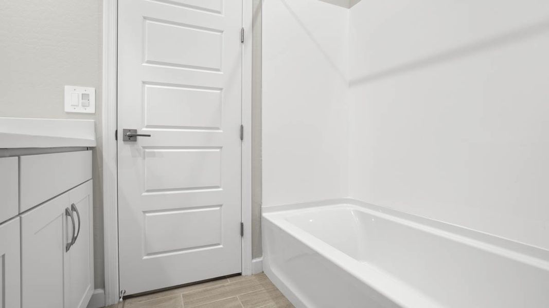 Representative furnished interior of a home built from the Palo Verde by D.R. Horton in Apache Farms, Buckeye (Image 15). Representative furnished interior of a home built from the Palo Verde by D.R. Horton in Apache Farms, Buckeye (Image 15).