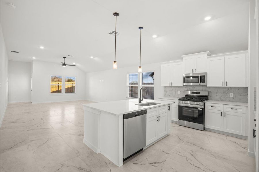 Furnished interior view inside a new home in Foxtail Palms, Manvel (Image 6). Furnished interior view inside a new home in Foxtail Palms, Manvel (Image 6).