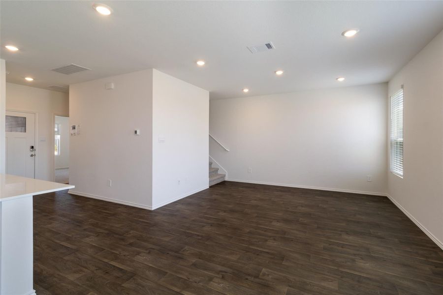 Spacious, unfurnished interior of a new home in Marigold, Uhland (Image 9).