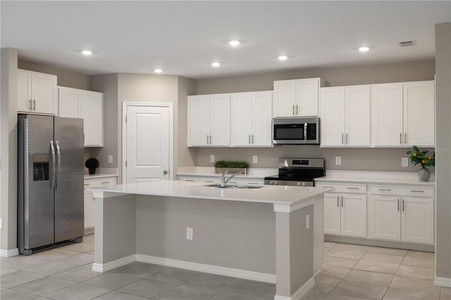 Furnished interior view inside a new home in , Bradenton (Image 4).