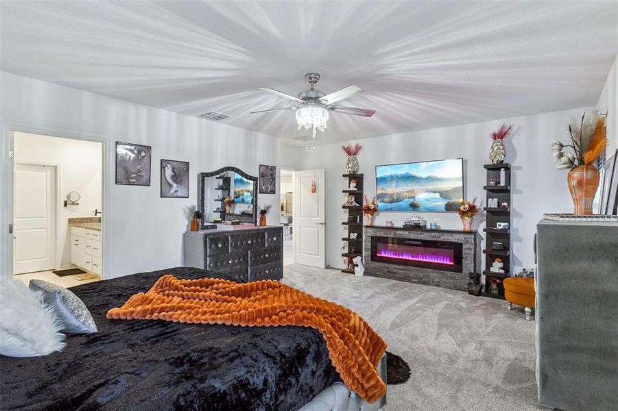 Furnished interior view inside a new home in , Lakeland (Image 23).