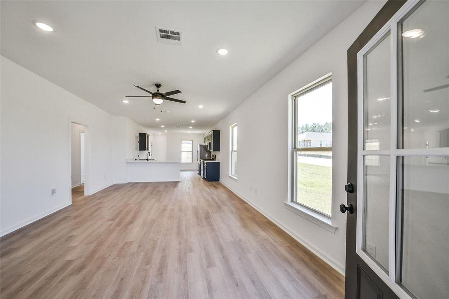 Spacious, unfurnished interior of a new home in Mostyn Springs, Magnolia (Image 22).