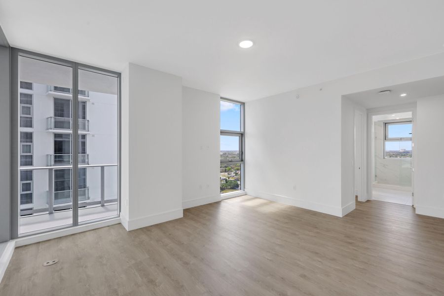 220 Lake Shore Drive - 38.jpg-FULL