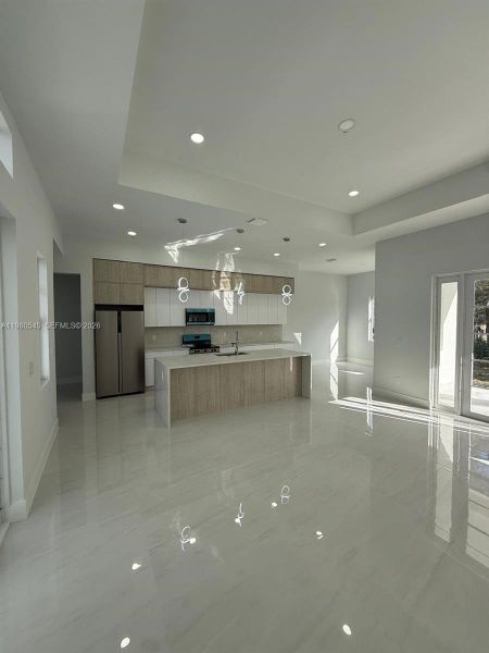 Image 10 of a home in .