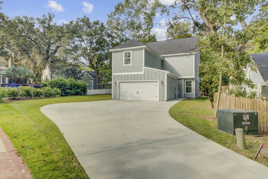 Image 47 of a home in .