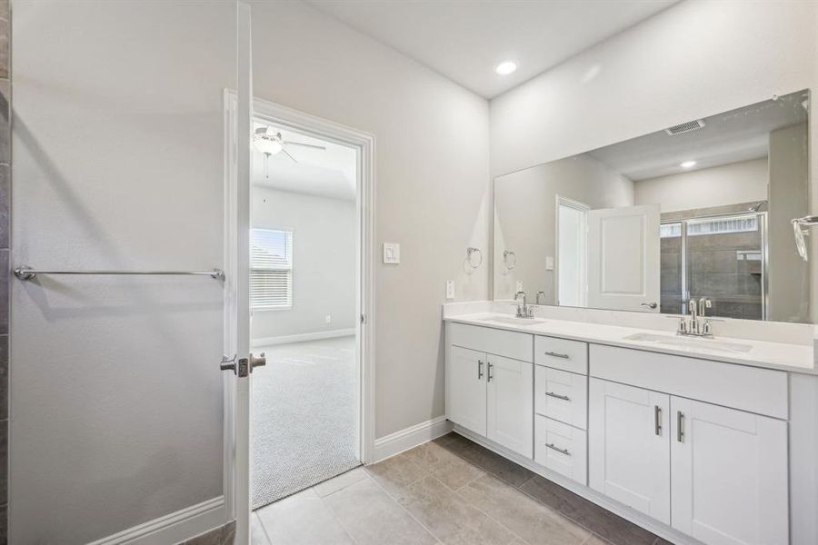 Photo is not of the actual home, but is an inspirational photo of builder’s model home and may depict options, furnishings, and/or decorator features that are not included. Photo is not of the actual home, but is an inspirational photo of builder’s model home and may depict options, furnishings, and/or decorator features that are not included.