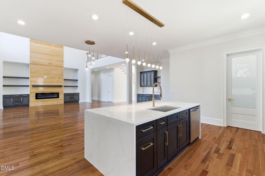 23-web-or-mls-4205 Limerick Dr-23