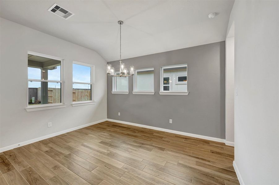 Spacious, unfurnished interior of a new home in The Grand Prairie 50’, Hockley (Image 31).