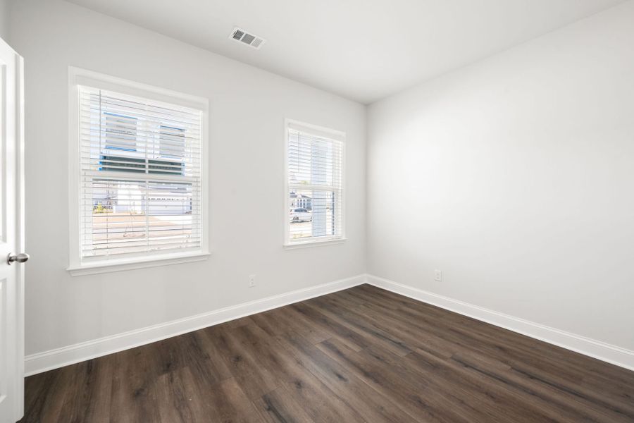 Spacious, unfurnished interior of a new home in Waterways, Richmond Hill (Image 21). Spacious, unfurnished interior of a new home in Waterways, Richmond Hill (Image 21).