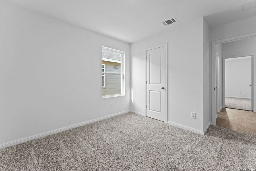 Spacious, unfurnished interior of a new home in Paramount, Kyle (Image 20).
