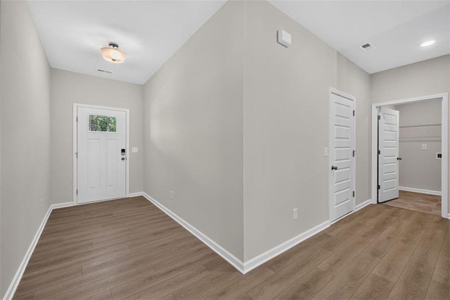 Spacious, unfurnished interior of a new home in Summerfield Place, Carrollton (Image 31). Spacious, unfurnished interior of a new home in Summerfield Place, Carrollton (Image 31).