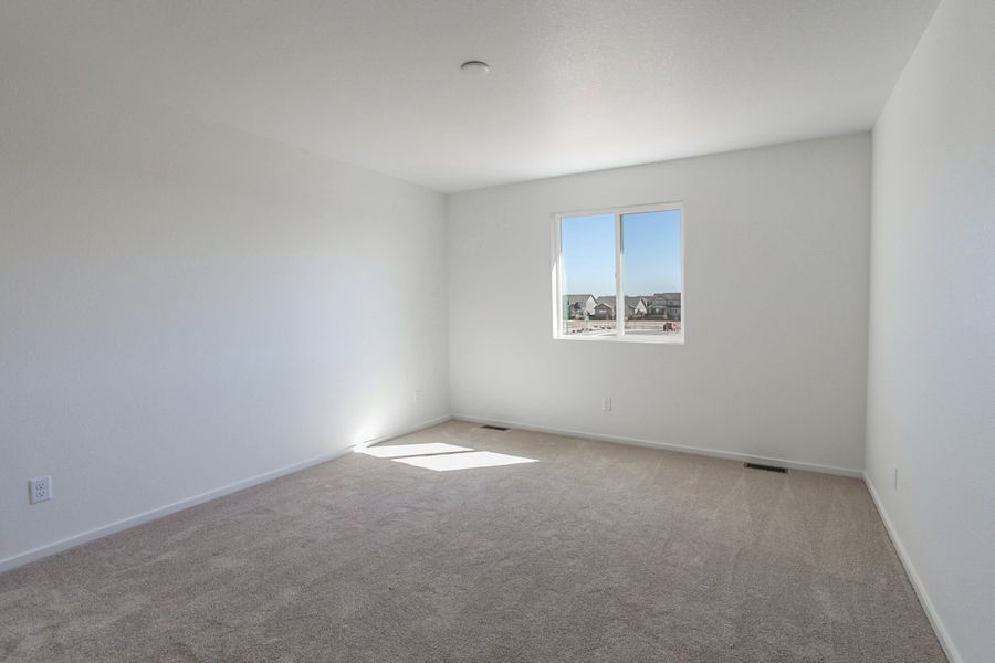 Spacious, unfurnished interior of a new home in Trailside, Timnath (Image 31). Spacious, unfurnished interior of a new home in Trailside, Timnath (Image 31).