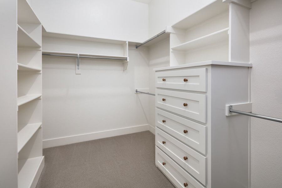 Representative unfurnished interior of a home built from the Lakeway - SH 5414 by Shaddock Homes in Park Place - 80' Lots, Prosper (Image 21). Representative unfurnished interior of a home built from the Lakeway - SH 5414 by Shaddock Homes in Park Place - 80' Lots, Prosper (Image 21).