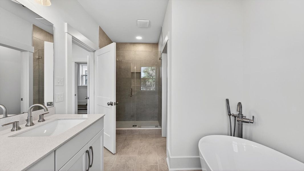 Furnished interior view inside a new home in Grants Court, Charleston (Image 3).