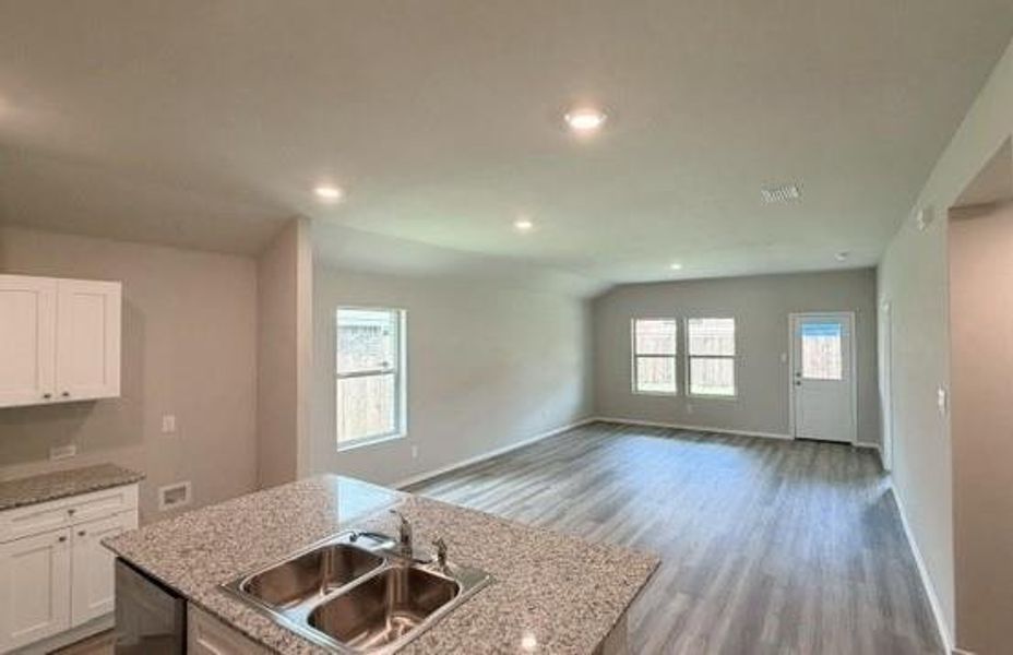 Spacious, unfurnished interior of a new home in Sandy Beach, Azle (Image 8). Spacious, unfurnished interior of a new home in Sandy Beach, Azle (Image 8).
