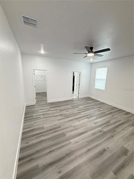 Spacious, unfurnished interior of a new home in , Lakeland (Image 22).