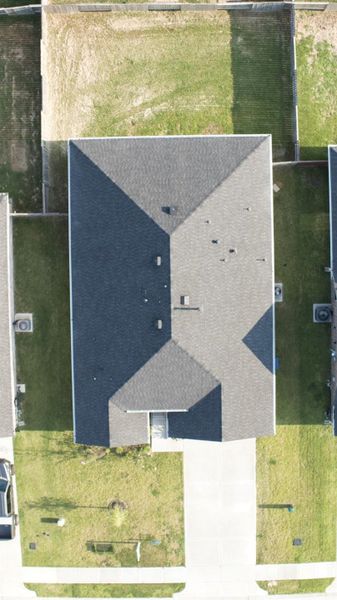 Image 19 of a home in Central Park. Image 19 of a home in Central Park.