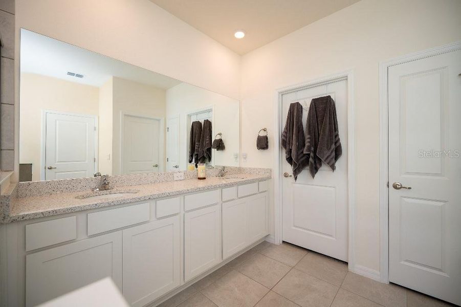 Furnished interior view inside a new home in , Wildwood (Image 34). Furnished interior view inside a new home in , Wildwood (Image 34).