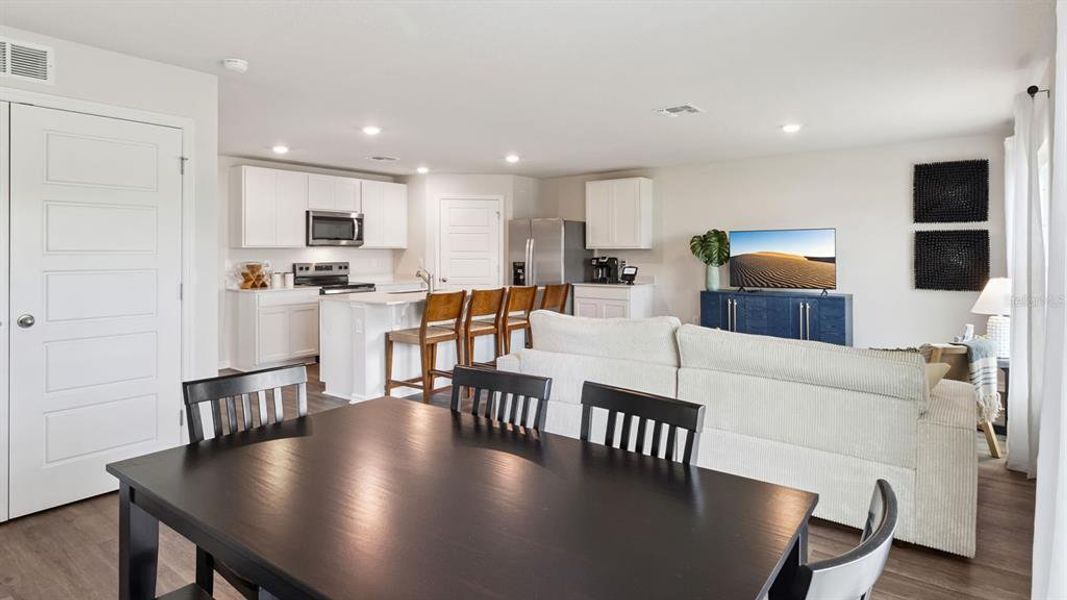 Furnished interior view inside a new home in Bradbury Creek, Haines City (Image 18).