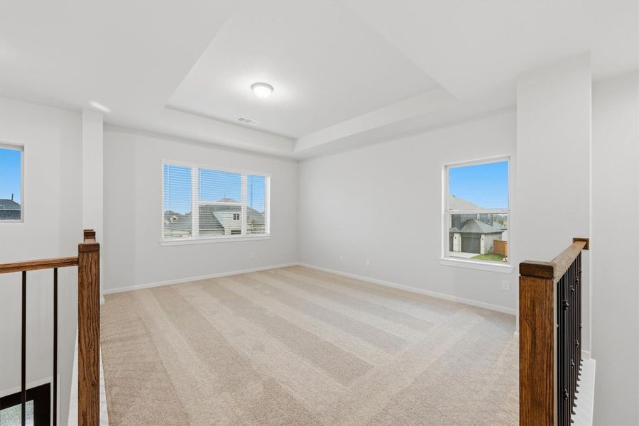 Spacious, unfurnished interior of a new home in Canterra Creek  60', Iowa Colony (Image 34).