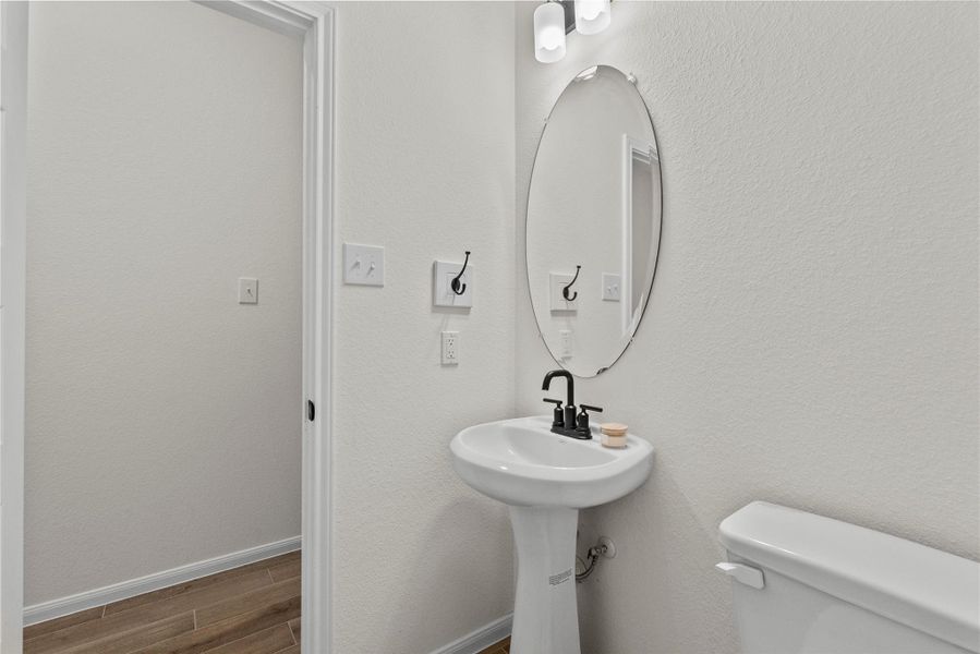 1/2 Bath