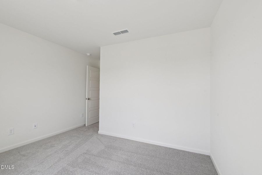 27-web-or-mls-2009 Oakdale Dr-S3103-027