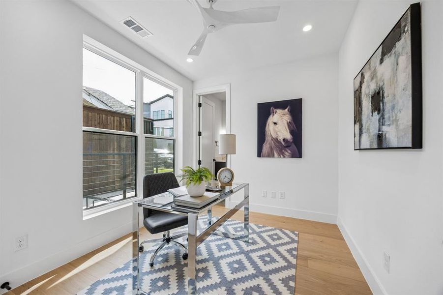 Furnished interior view inside a new home in , Dallas (Image 4). Furnished interior view inside a new home in , Dallas (Image 4).