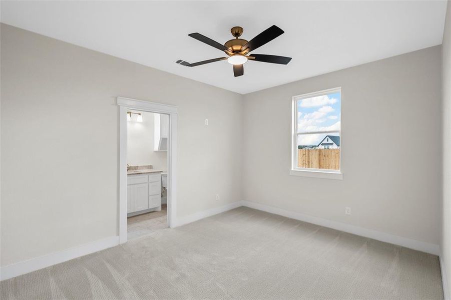 Spacious, unfurnished interior of a new home in , Waco (Image 31).