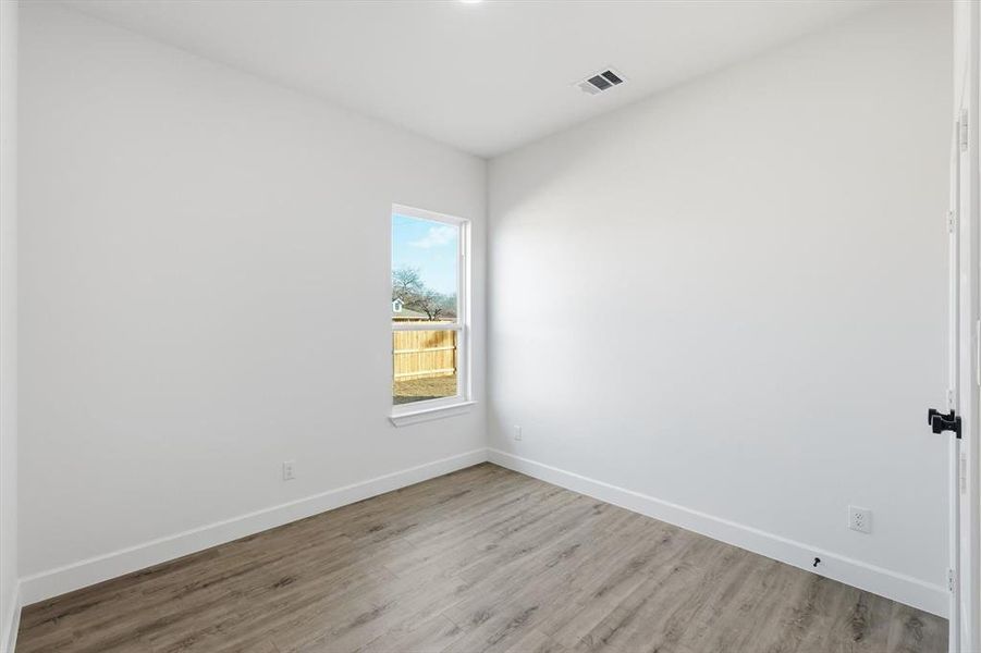 Spacious, unfurnished interior of a new home in , Haltom City (Image 17).