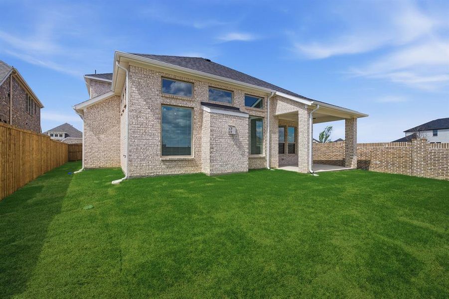 Exterior details and patio area of a home in Westridge, Princeton (Image 3).