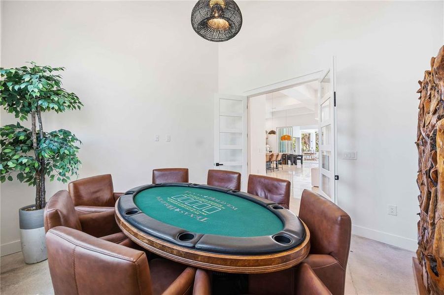 Furnished interior view inside a new home in , Port Charlotte (Image 36).