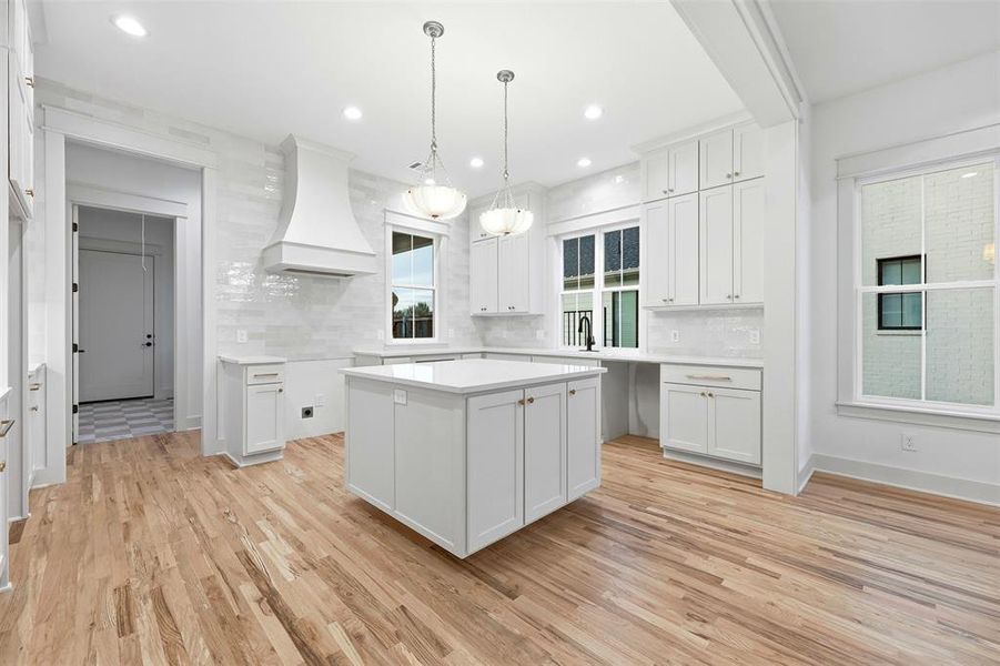 Furnished interior view inside a new home in , Midlothian (Image 12).
