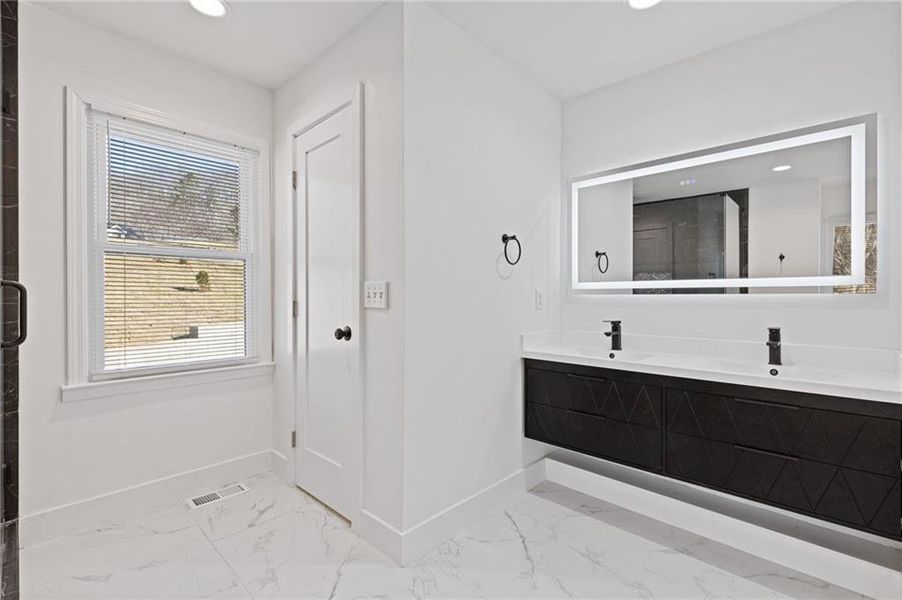 Image 69 of a home in .