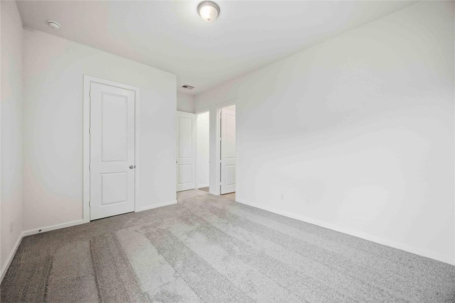Spacious, unfurnished interior of a new home in Canterra Creek 60', Rosharon (Image 25). Spacious, unfurnished interior of a new home in Canterra Creek 60', Rosharon (Image 25).