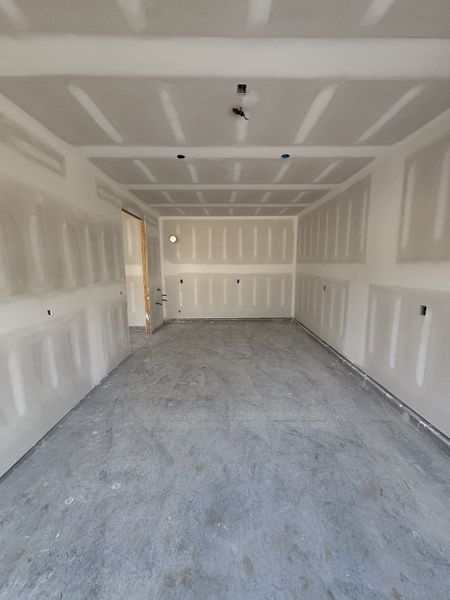 3rd garage perfect for gym, workshop, kids play area etc. 3rd garage perfect for gym, workshop, kids play area etc.