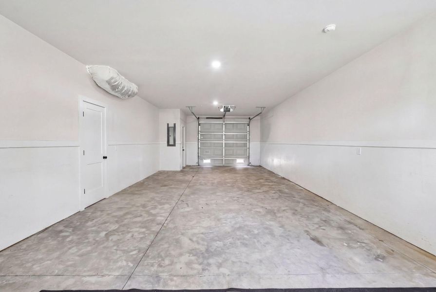 Spacious, unfurnished interior of a new home in , North Charleston (Image 19). Spacious, unfurnished interior of a new home in , North Charleston (Image 19).