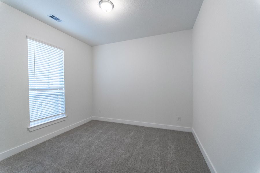 Spacious, unfurnished interior of a new home in Westwood, League City (Image 39).
