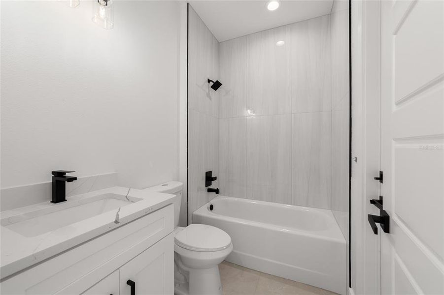 Furnished interior view inside a new home in , Ocala (Image 14).